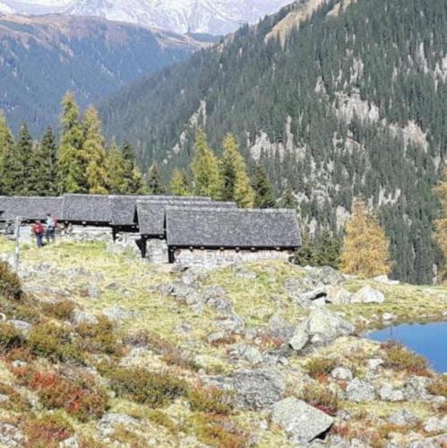 Loretz Luzia Loretz Luzia