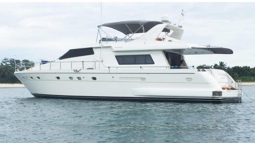 Luxury Yacht For Entertainment/Living