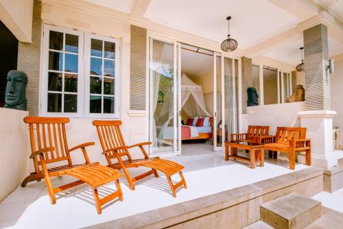 Superior Double Room room in Villa Sekembang by Purely