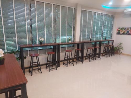 ปีกุนรีสอร์ท & Swimming pool (Pigoon Resort) - 레스토랑