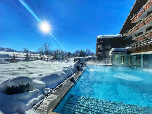 ERMITAGE Wellness- & Spa-Hotel, Gstaad bei Kalberhöni