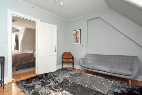 115SQM Apartment in the Heart of Copenhagen - Designer Furniture - image 10