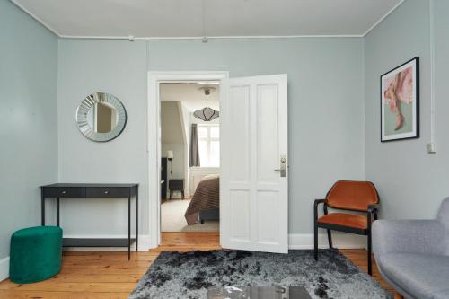 115SQM Apartment in the Heart of Copenhagen - Designer Furniture - image 13