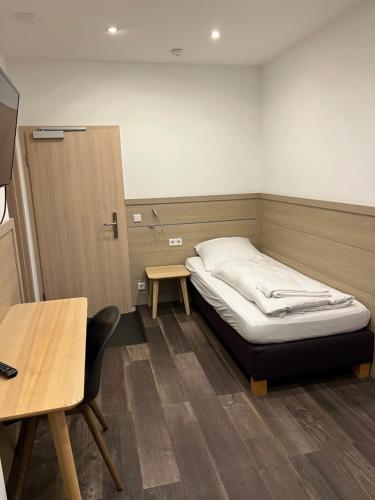 1 twin bed