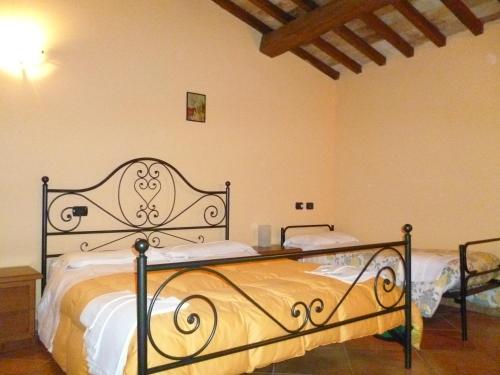2 queen beds