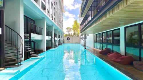 Tour De Phuket Hotel - SHA Plus