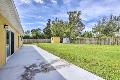 Bradenton Retreat with Yard 3 Mi to Downtown!