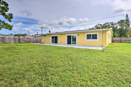 Bradenton Retreat with Yard 3 Mi to Downtown!