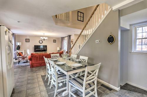 Albrightsville Home with Hot Tub Ski and Relax! in Albrightsville, USA