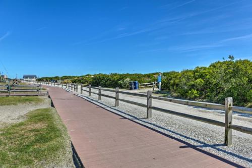 Spacious Wildwood Townhome with Covered Balcony