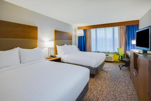 Holiday Inn Express & Suites Ft. Washington - Philadelphia