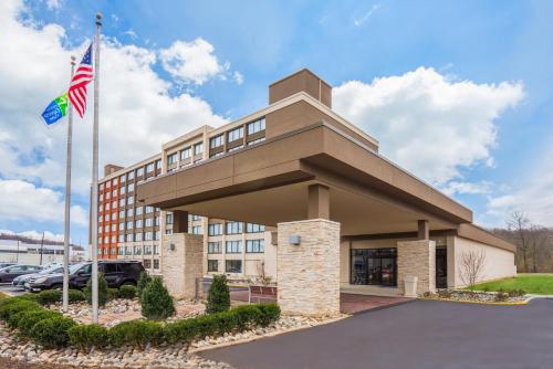 Holiday Inn Express & Suites Ft. Washington - Philadelphia