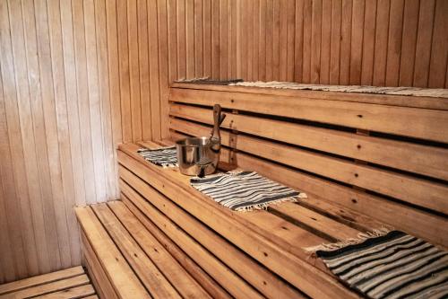 Szauna, Vēverkalni (Veverkalni) in Birini