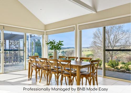 Emma's Lane Panoramic Views Elegant Styling Sleeps 8