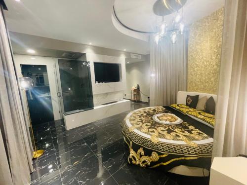 Versace Luxury Room