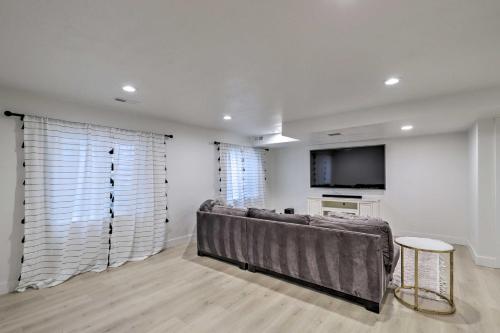 Lovely Vineyard Getaway Less Than 1 Mi to Utah Lake! Lovely Vineyard Getaway Less Than 1 Mi to Utah Lake!