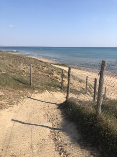 VILLA LES HORTENSIAS - proche de la plage