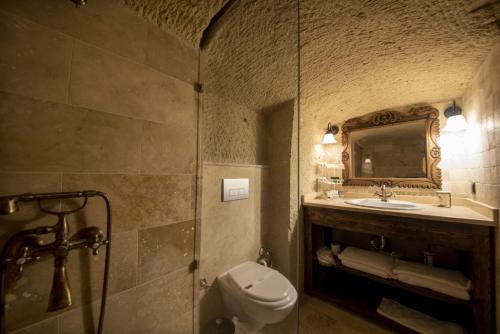 Shiraz Cave Cappadocia, نفسهير (كابادوكيا)