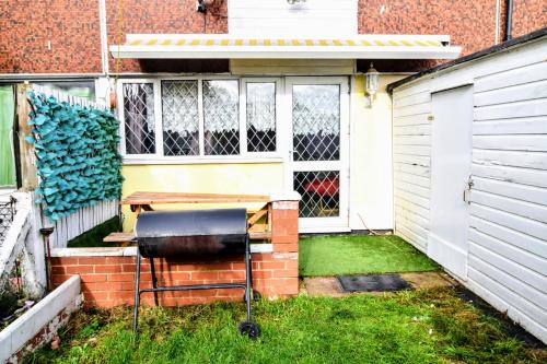 The Chinatown Home - Private Garden, NETFLIX, BBQ & Bar – Birmingham