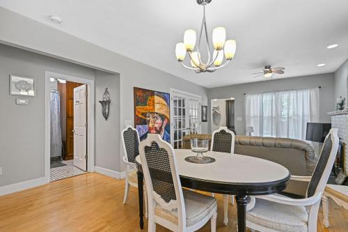 Newly remodeled in the heart of the city. in Wausau, USA