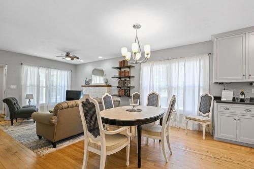 Newly remodeled in the heart of the city. in Wausau, USA