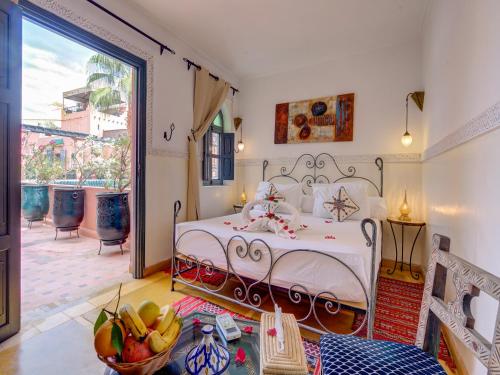 room detail thumbnail 1