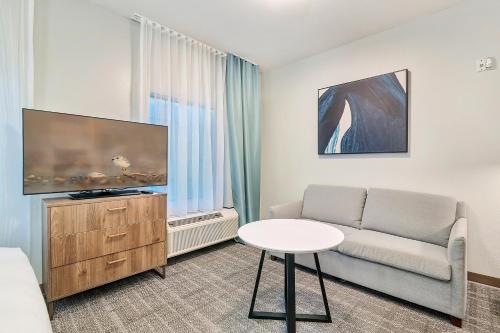 Staybridge Suites Tyler University Area an IHG Hotel - image 10