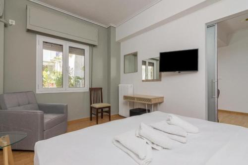 Fully renovated 1 bedroom condo