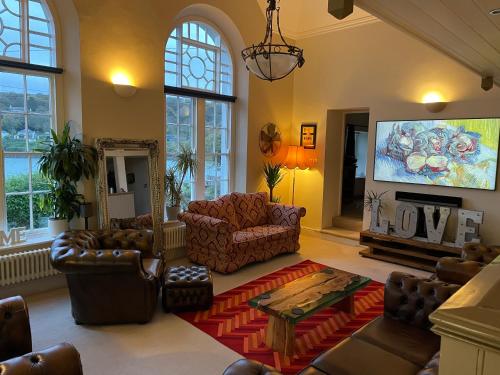 The Old Court House & Jail