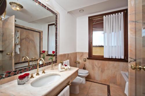 Due Torri Hotel image 28