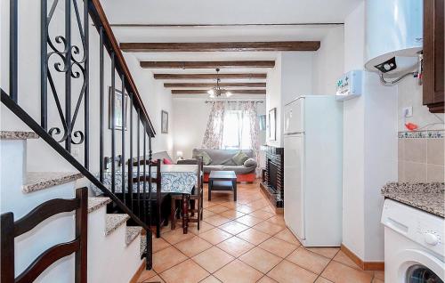 Beautiful Apartment In Grazalema With Kitchen