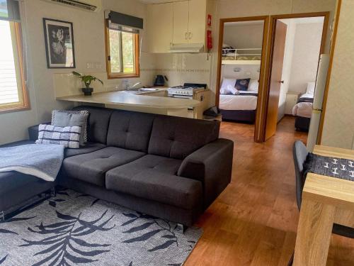 2 bedrooms, 3 beds