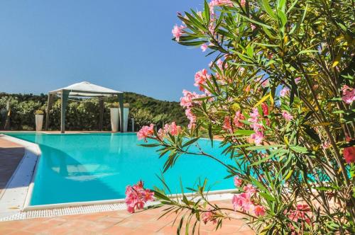Villa Emmeline fronte mare 5 camere 6 bagni infinity pool WiFi per 12 persone