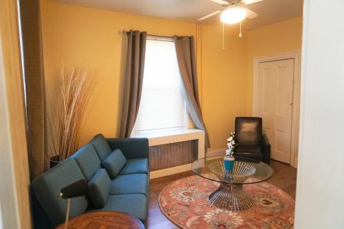 Lincoln Manor - Newly Renovated, 1mile from PHL Airport and Sports Stadiums in Prospect Park, USA