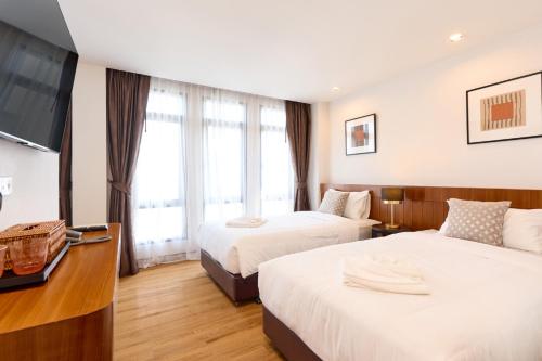 room detail thumbnail 0