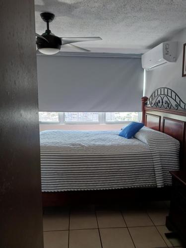 Amazing Beachfront Apartment in Isla Verde - image 13