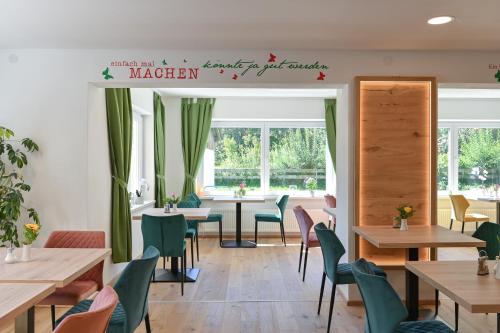 ห้องจัดเลี้ยง, Pension Freiheit in พฟรอนเทิน