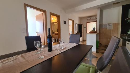 Apartment with Sea View image 9