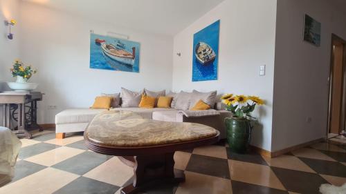 Apartment with Sea View image 5