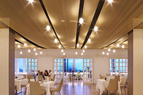 Restaurant, Grand Hotel Riviera - CDSHotels in Santa Maria Al Bagno