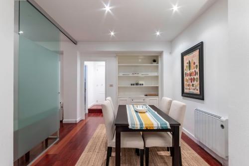 Bilbao Old Town IX by Aston Rentals, Bilbao (foto 5)
