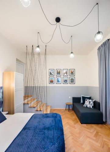 Old Town Eclectic Apartment for 6 people