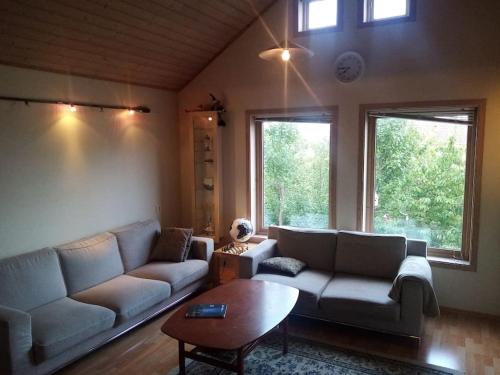 Spacious Family Friendly one-level apartment with a Cozy Loft and big Garden - Apartment - Horten
