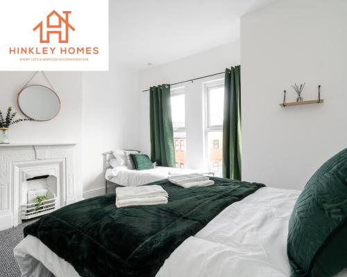 Comfy 4bed Home - Free Parking, Wifi - Long Stays Welcome By Hinkley Homes Short Lets & Serviced Accommodation