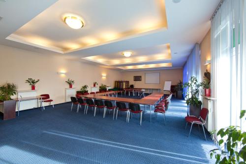 Hotel Kameralny - image 13