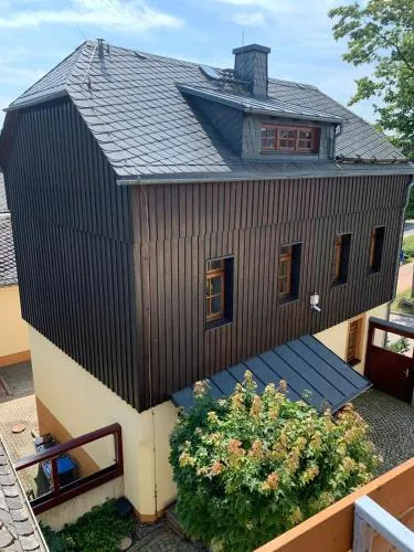 Ferienhaus "Kleines Domizil" Altenberg - direkt im Zentrum von Altenberg gegenüber vom Skilift in Kurort Altenberg, Deutschland