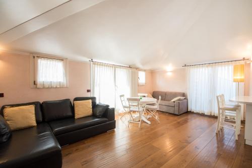 Savoia e jolanda Apartments - main image