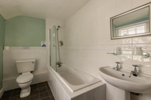 Bower House Inn photo 1