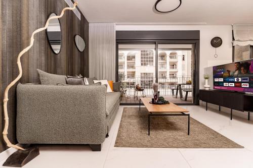 Designed 2BR with 2 bathroom, Terrace and Parking, Jerusalem (Foto 3)
