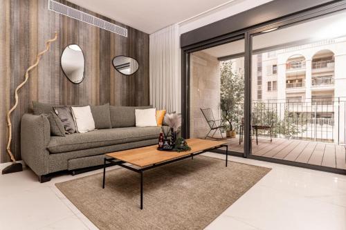 Designed 2BR with 2 bathroom, Terrace and Parking, Jerusalem (Foto 4)